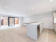 3 bedroom property in Viridium Apartments, 264 270...