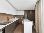 3 bedroom property in Warwick Lane, London, W14 £10,000...