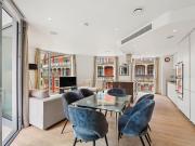 3 bedroom property in Wellington House, 70 Buckingham...