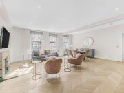 3 bedroom property in Westchester House, 70 86 Seymour...