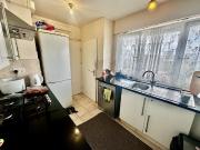3 bedroom property to let in Beehive Lane, Ilford, IG1...