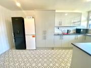 3 bedroom property to let in Colstead House, Watney...