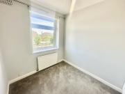 3 bedroom property to let in Eastern Avenue, Ilford, IG2...