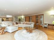 3 bedroom property to let in Mill Street, Osney Marina...
