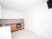 3 bedroom property to let in Selsdon Road, South...
