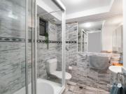 3 Bedroom Riverfront Apartment Available in New Farm!