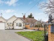 3 Bedroom Semi detached Bungalow For Sale In Hoddesdon,...