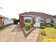 3 bedroom semi detached bungalow to rent