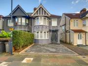 3 Bedroom Semi Detached House 3 Bedroom Semi Detached House