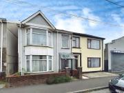 3 Bedroom Semi Detached House