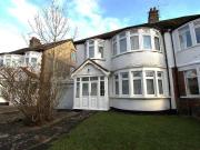 3 Bedroom Semi Detached House