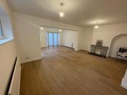 3 Bedroom Semi detached House – Beverley Close,...