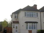 3 Bedroom Semi detached House For Rent In Addlestone, Surrey