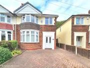 3 bedroom semi detached house for rent in Alma Avenue,...