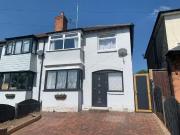 3 bedroom semi detached house for rent in Ansell Road,...