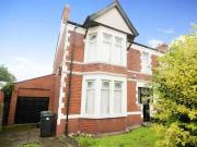 3 bedroom semi detached house for rent in Axminster...