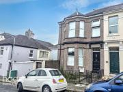 3 bedroom semi detached house for rent in Beatrice...