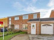 3 Bedroom Semi detached House For Rent In Bicester