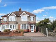 3 bedroom semi detached house for rent in Broadmead...