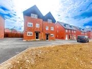 3 bedroom semi detached house for rent in Brome Close,...