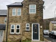 3 Bedroom Semi detached House For Rent In Carrbrook,...