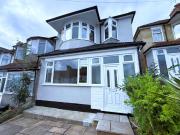 3 bedroom semi detached house for rent in Chatham, Kent, ME4