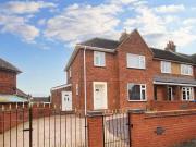 3 Bedroom Semi detached House For Rent In Chesterton,...