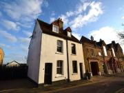 3 bedroom semi detached house for rent in Church Street,...