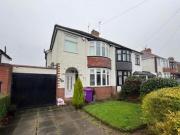 3 Bedroom Semi detached House For Rent In Claregate