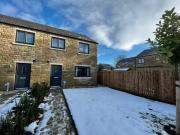 3 bedroom semi detached house for rent in Clifford...