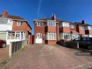 3 bedroom semi detached house for rent in Clinton Road,...