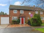 3 Bedroom Semi detached House For Rent In Cobham, Surrey