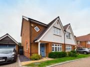 3 Bedroom Semi detached House For Rent In Crawley, West...
