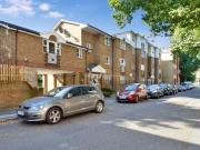 3 bedroom semi detached house for rent in Croft Street,...