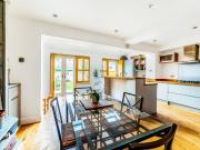 3 bedroom semi detached house for rent in Davidson Road,...