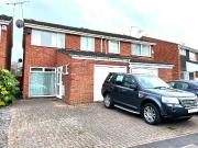 3 bedroom semi detached house for rent in Dorchester...