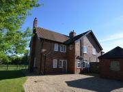 3 Bedroom Semi detached House For Rent In Eastwell