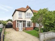 3 bedroom semi detached house for rent in Eden Grove,...