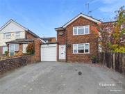 3 bedroom semi detached house for rent in Fairford Road,...
