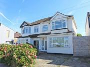 3 Bedroom Semi detached House For Rent In Gidea Park, London