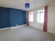 3 bedroom semi detached house for rent in Godinton Road,...
