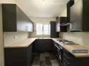 3 bedroom semi detached house for rent in Green Lane,...
