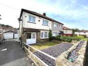 3 bedroom semi detached house for rent in Grove House...