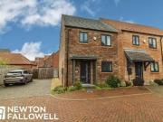 3 bedroom semi detached house for rent in Hawfinch... 3 bedroom semi detached house for rent in Hawfinch...