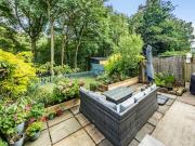 3 bedroom semi detached house for rent in Hawksworth...