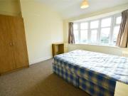 3 bedroom semi detached house for rent in Heyscroft...