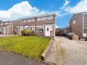 3 bedroom semi detached house for rent in Higher Drake...