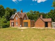 3 bedroom semi detached house for rent in Highgate...