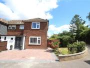 3 bedroom semi detached house for rent in Hillary Mount,...