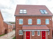 3 Bedroom Semi detached House For Rent In Houghton Regis